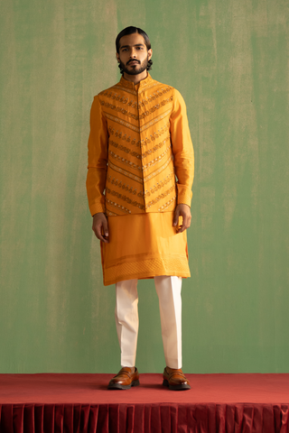 AARAV YELLOW BUNDI SET